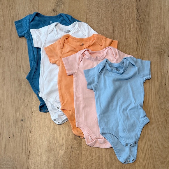 The Honest Company Baby Blue, White, Orange, and Pink Bodysuits size 6-12 - Picture 1 of 2